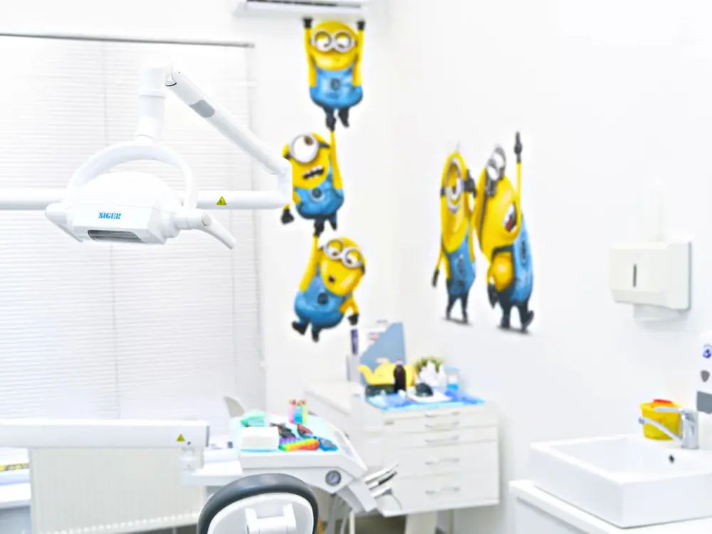 Портрет врача клиники My Clinic в фирменной форме